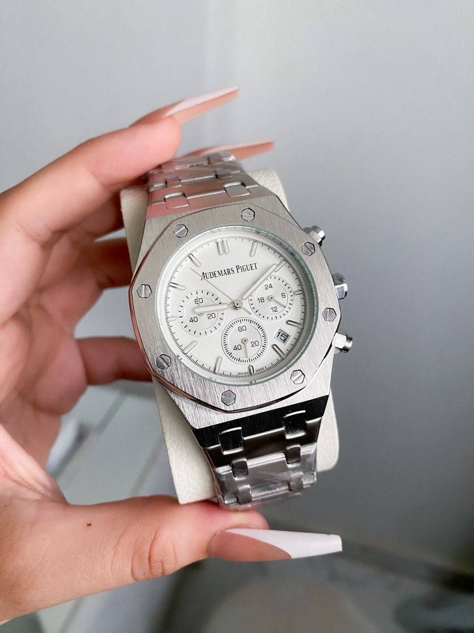 AUDEMARS PIGUT – White