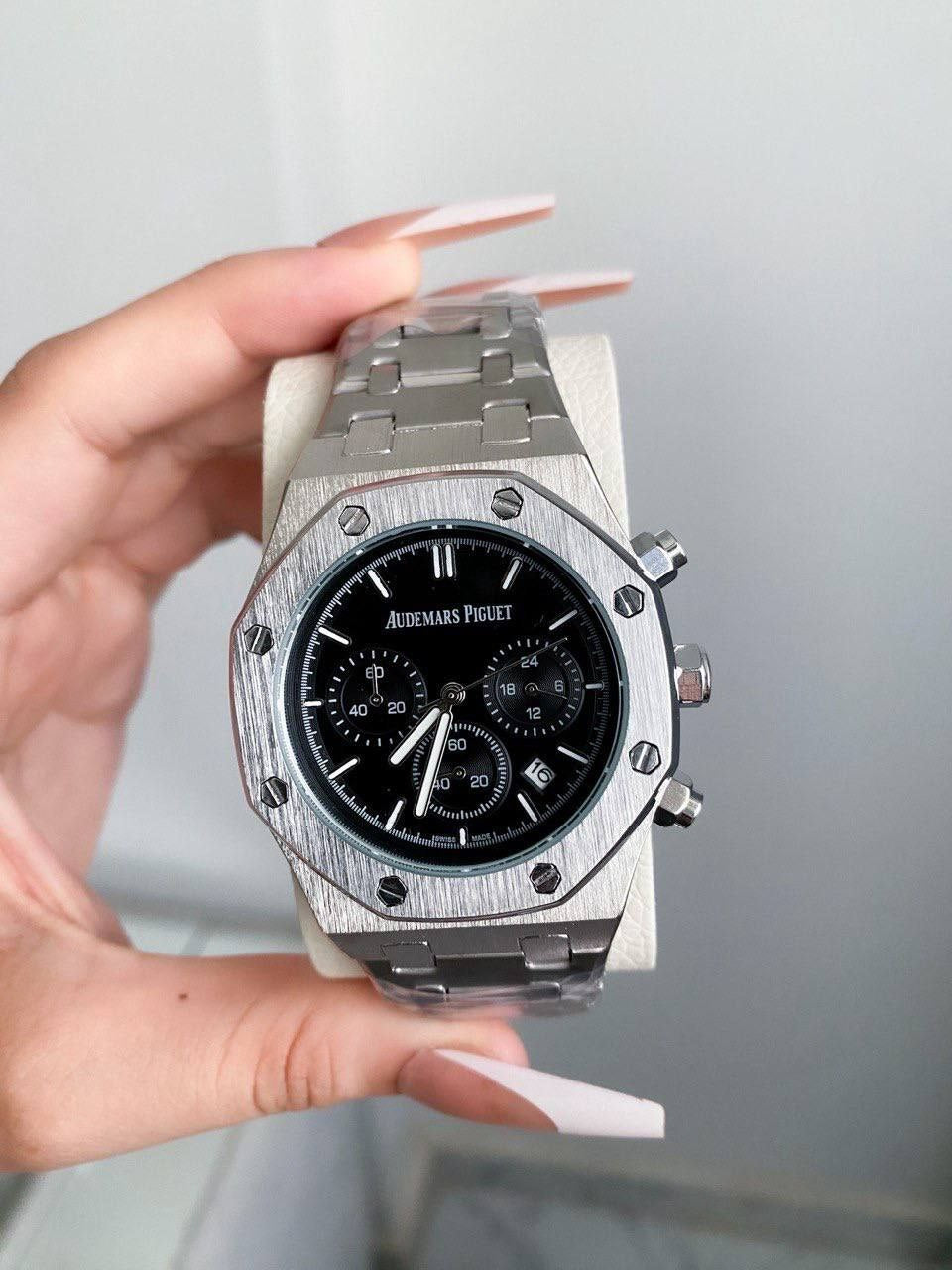 AUDEMARS PIGUT – Black