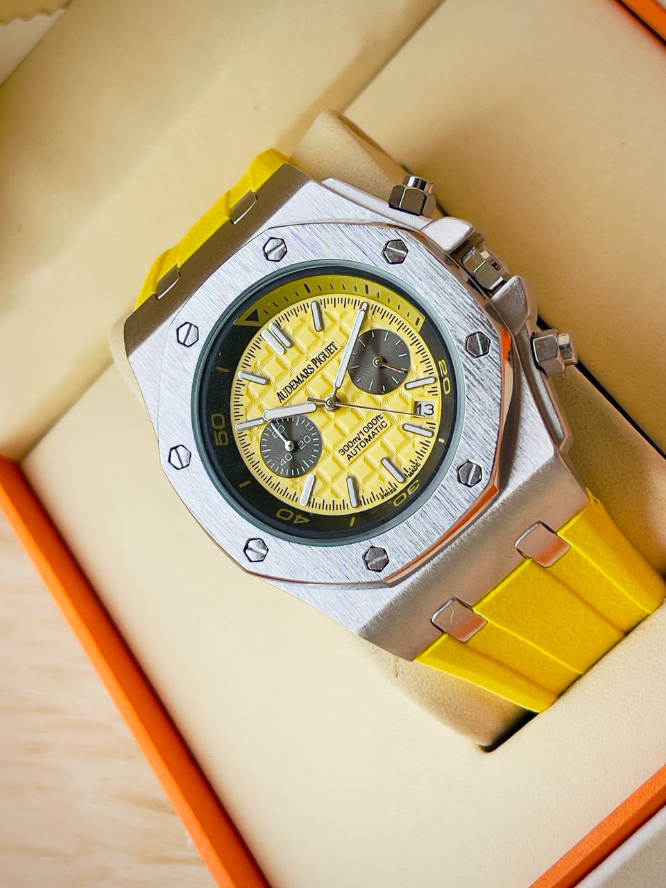 Audemars Piguet Royal Oak Offshore Diver - Yellow