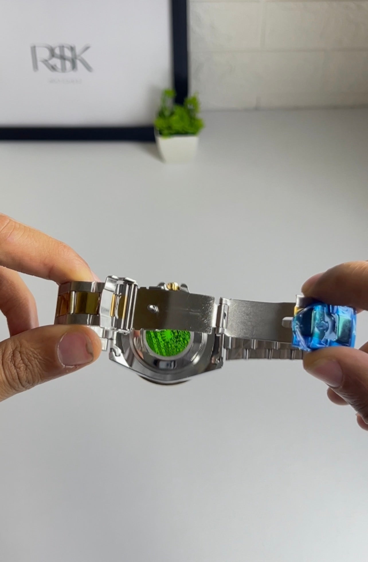 ROLEX SUBMARINER - Green * Gold