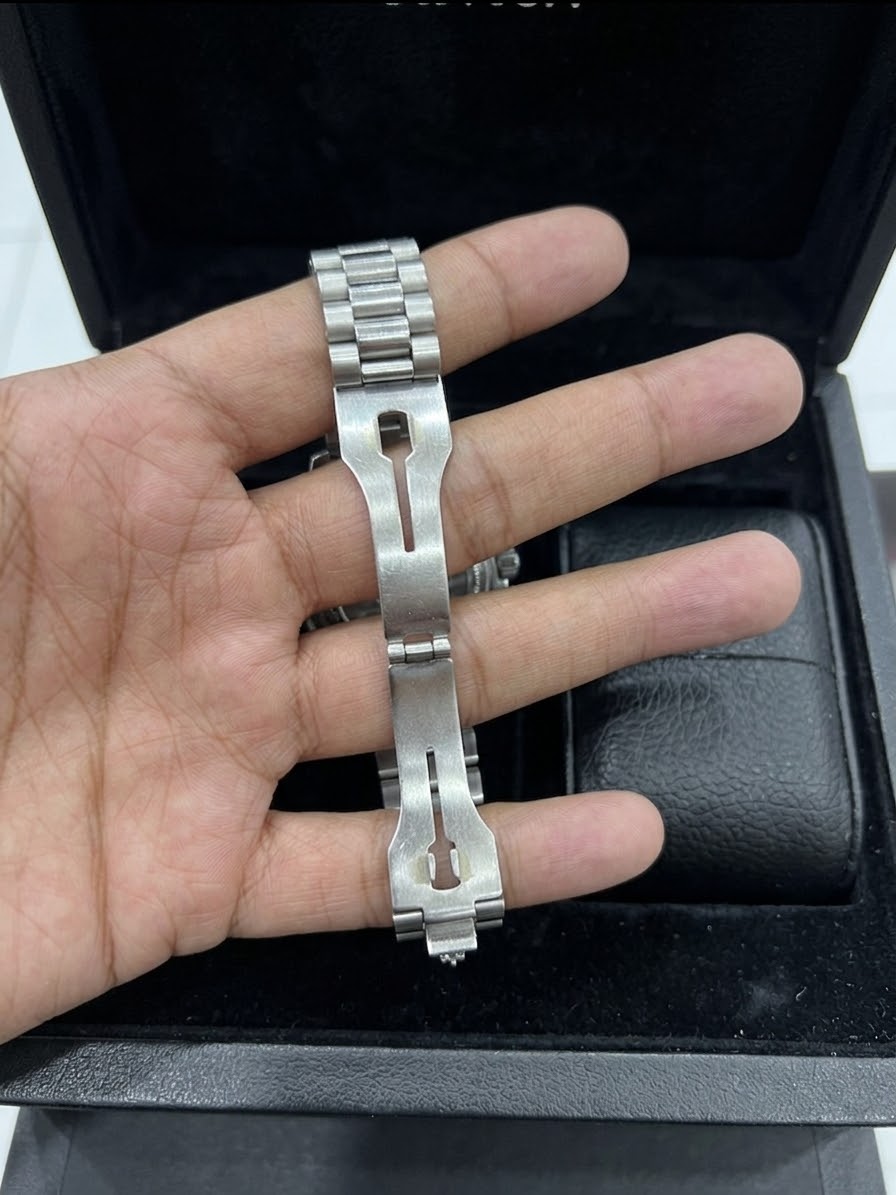 ROLEX SUBMARINER - Black