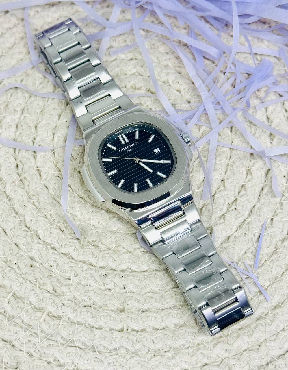 Patek Philippe Nautilus semi automatic - Black